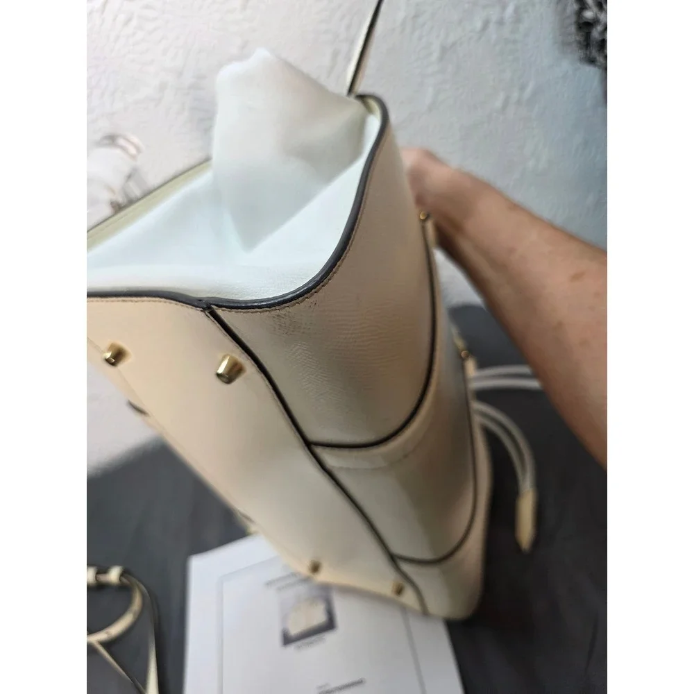 Burberry Chatton Ivory Leather Drawstring Tote Satchel Bag Wt‎ Gold Hardware COA